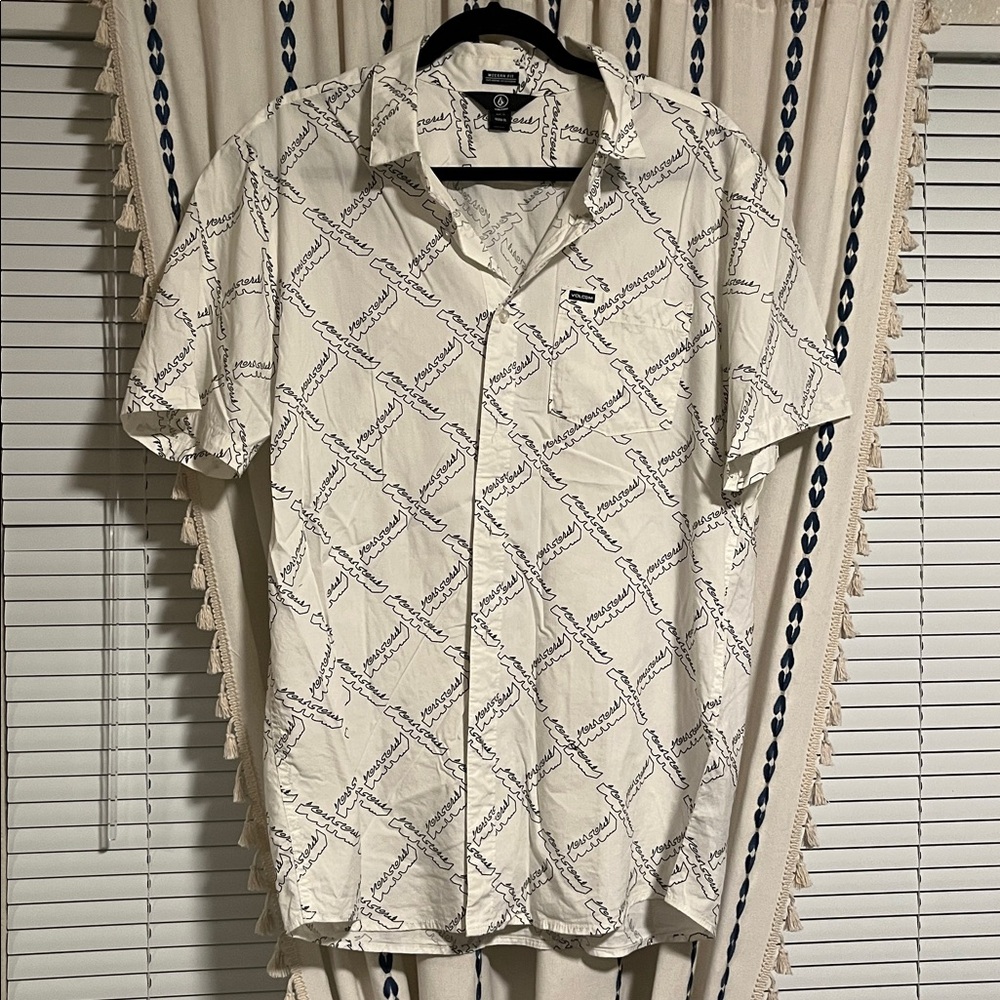 Volcom White Patterned Short Sleeve Shirt